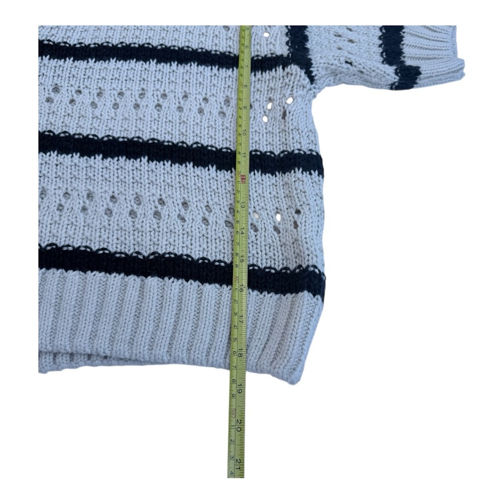 Open-Knit V-Neck Striped Sweater - Picture 4 of 6